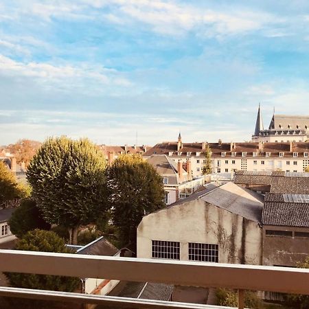 Appartement Avec Parking Et Balcon Vue Cathedrale ชาร์ตร ภายนอก รูปภาพ