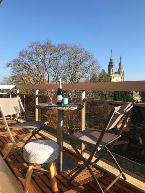 Appartement Avec Parking Et Balcon Vue Cathedrale ชาร์ตร ภายนอก รูปภาพ