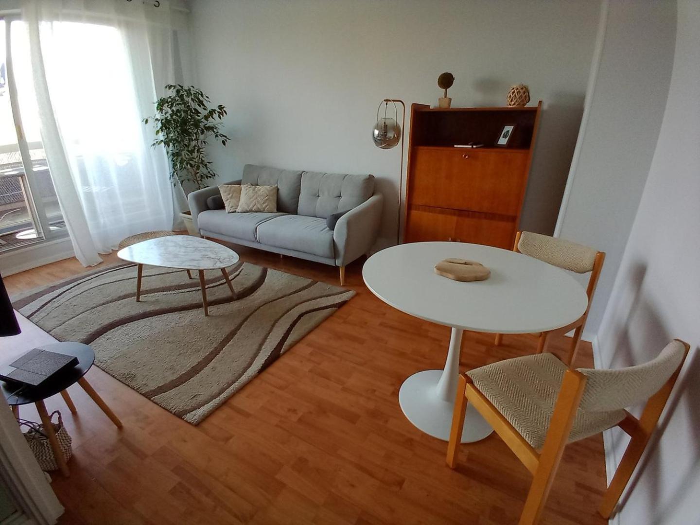 Appartement Avec Parking Et Balcon Vue Cathedrale ชาร์ตร ภายนอก รูปภาพ